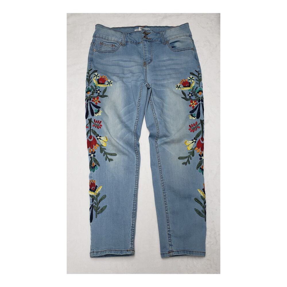Sandpiper Light Wash Floral Embroidered Skinny Jeans Size 6P Boho Cottagecore